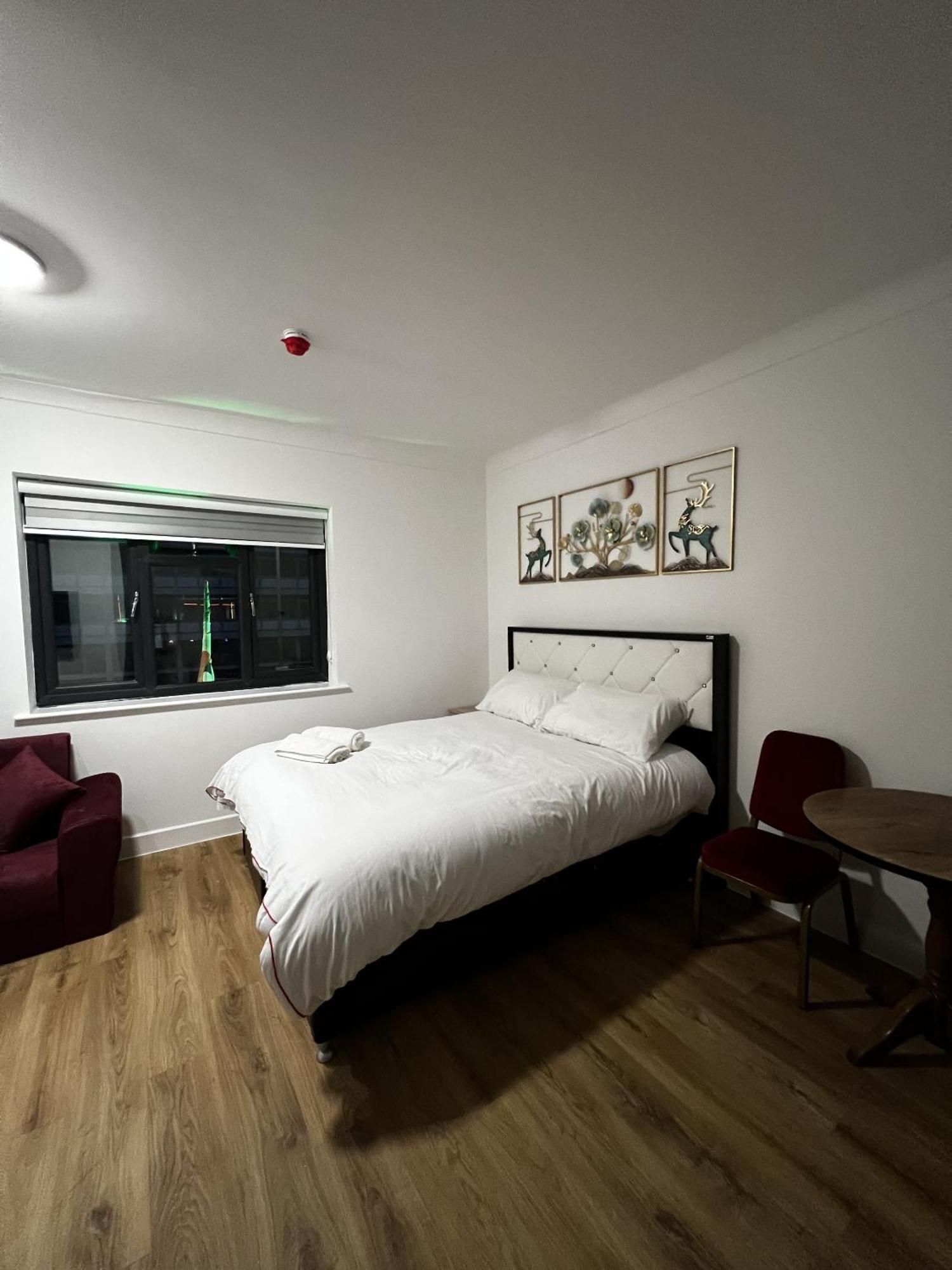 The Barrington Hotel New Barnet Exteriér fotografie